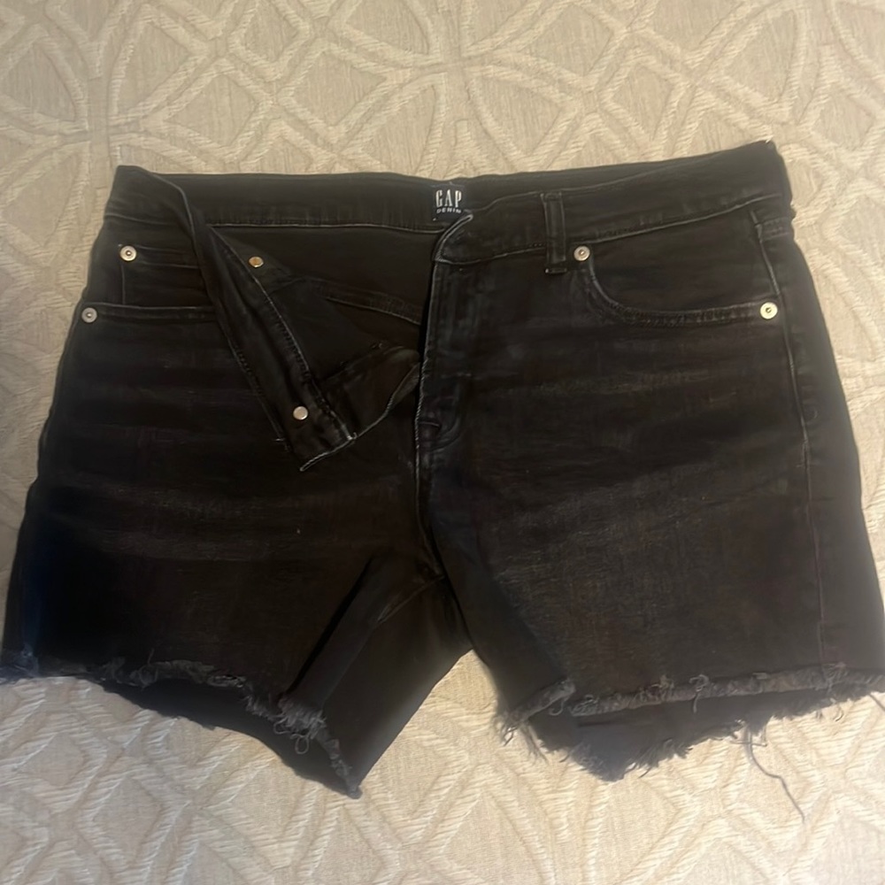 Gap 1969 black Jean shorts size 30